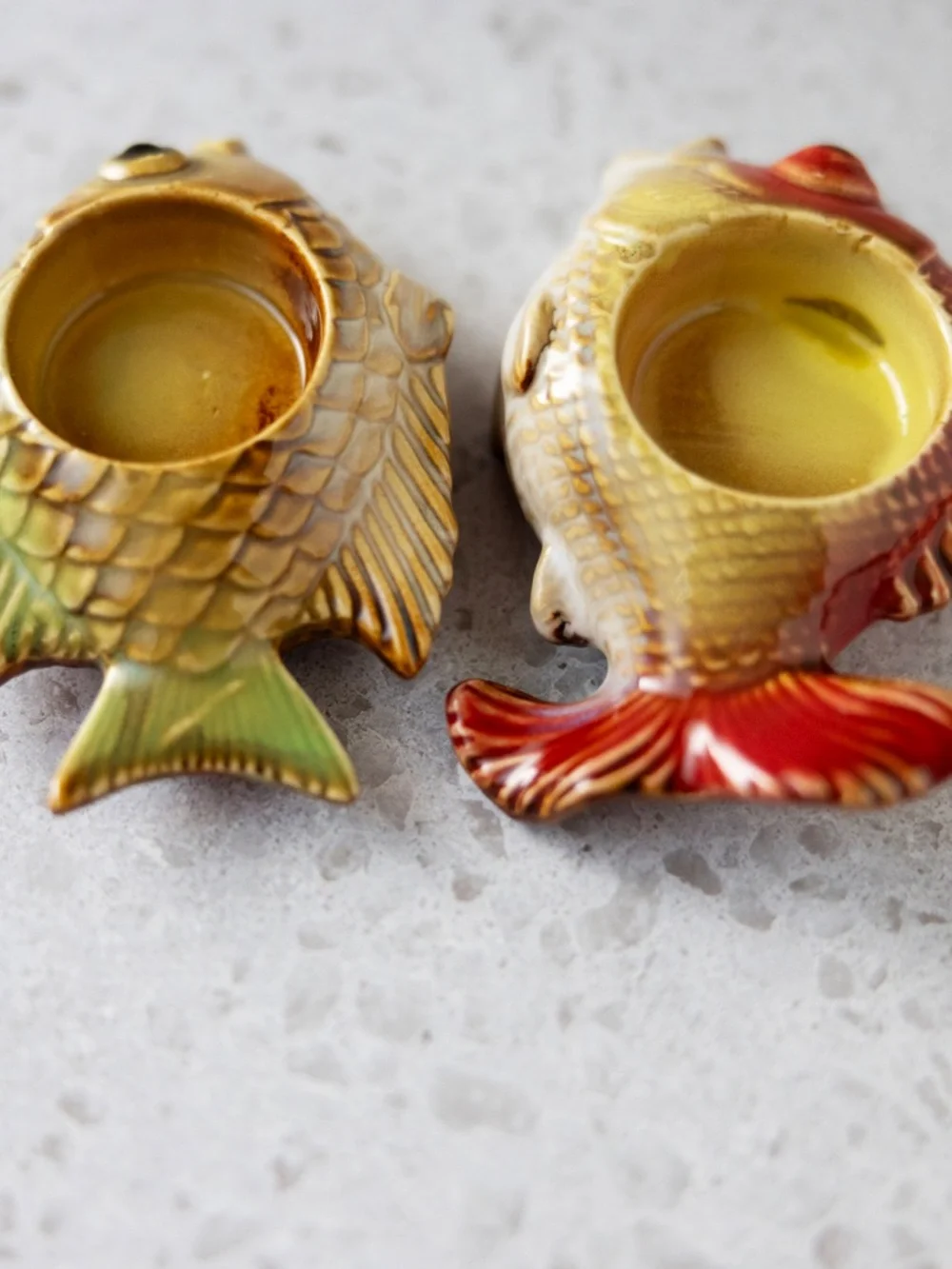 Pair of ceramic fish shaped tea light candle holders made in China red green
